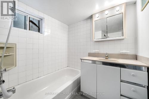 64 West Lynn Avenue, Toronto, ON - Indoor Photo Showing Bathroom