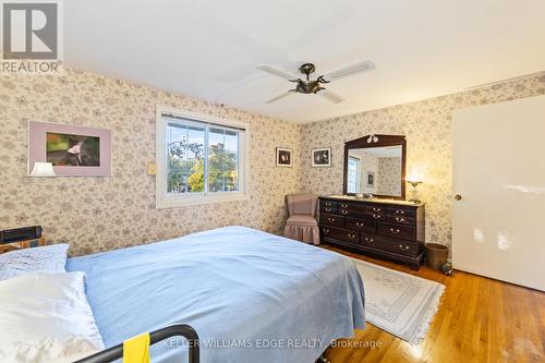 2032 Faversham Avenue, Burlington, ON - Indoor Photo Showing Bedroom