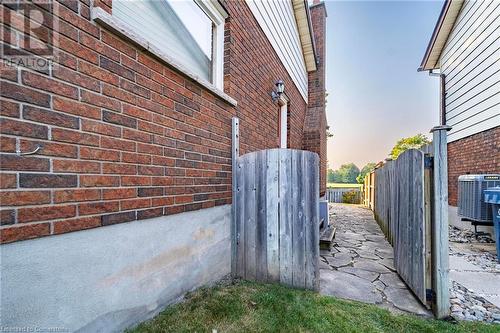 24 Springdale Boulevard, Guelph, ON - 