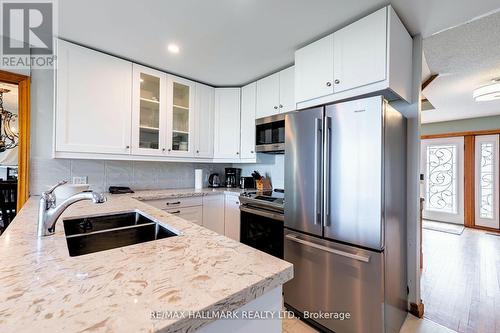 223 Bayshore Road, Innisfil, ON - Indoor Photo Showing Kitchen With Double Sink