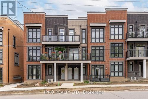 9 - 3 Bond Crescent, Richmond Hill, ON - Outdoor With Facade