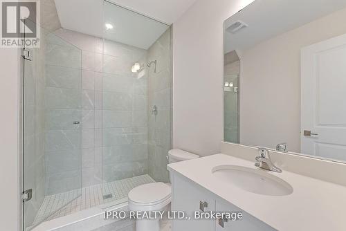 9 - 3 Bond Crescent, Richmond Hill, ON - Indoor Photo Showing Bathroom