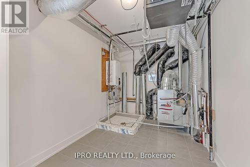 9 - 3 Bond Crescent, Richmond Hill, ON - Indoor Photo Showing Basement