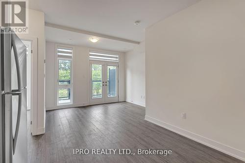 9 - 3 Bond Crescent, Richmond Hill, ON - Indoor Photo Showing Other Room