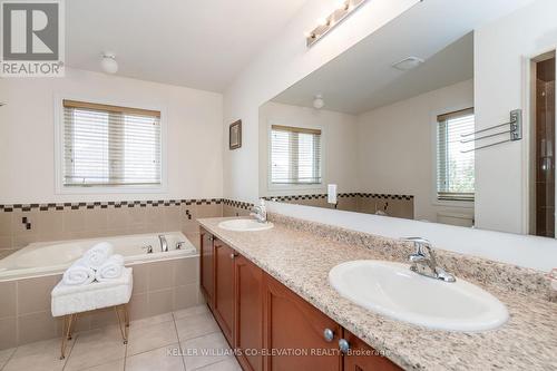 26 Homerton Avenue, Richmond Hill, ON - Indoor Photo Showing Bathroom