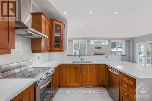 225 Bradwell Way, Ottawa, ON - Indoor Photo Showing Kitchen