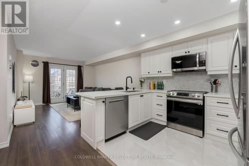 39 Golden Springs Drive, Brampton, ON - Indoor Photo Showing Kitchen With Upgraded Kitchen