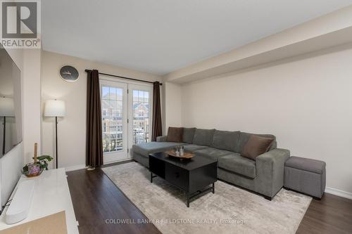 39 Golden Springs Drive, Brampton, ON - Indoor Photo Showing Living Room