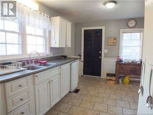 166 Main Street, Canterbury, NB - Indoor Photo Showing Kitchen With Double Sink