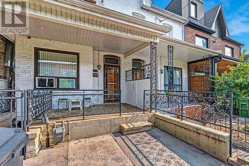 246 Niagara Street, Toronto, ON - Outdoor