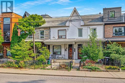 246 Niagara Street, Toronto, ON - Outdoor With Facade