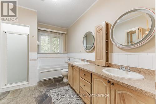 70 Don River Boulevard, Toronto, ON - Indoor Photo Showing Bathroom