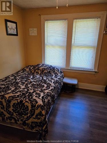 2341 Fraser Avenue, Windsor, ON - Indoor Photo Showing Bedroom