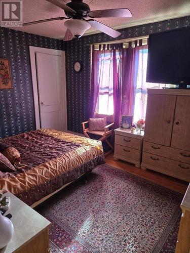 2341 Fraser Avenue, Windsor, ON - Indoor Photo Showing Bedroom