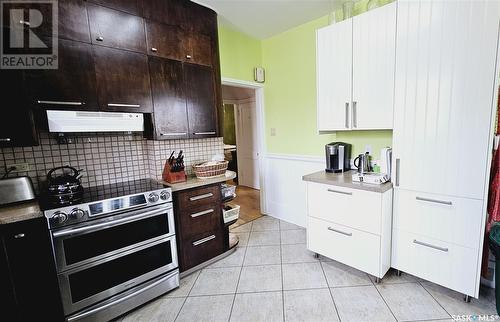 298 12Th Street E, Prince Albert, SK - Indoor Photo Showing Kitchen