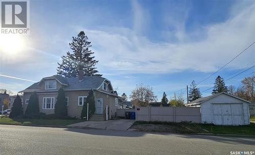 298 12Th Street E, Prince Albert, SK - Outdoor