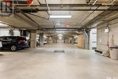 100W 1300 Stockton Street N, Regina, SK - Indoor Photo Showing Garage