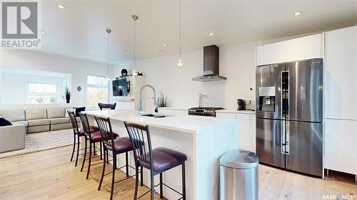 3321 Regina Avenue, Regina, SK - Indoor Photo Showing Kitchen With Upgraded Kitchen