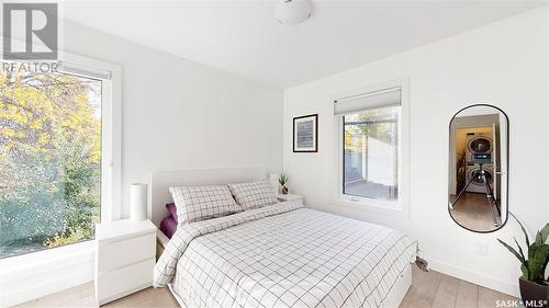 3321 Regina Avenue, Regina, SK - Indoor Photo Showing Bedroom