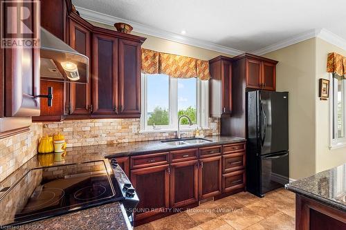 136 Sunset Boulevard, Georgian Bluffs, ON - Indoor Photo Showing Kitchen With Double Sink