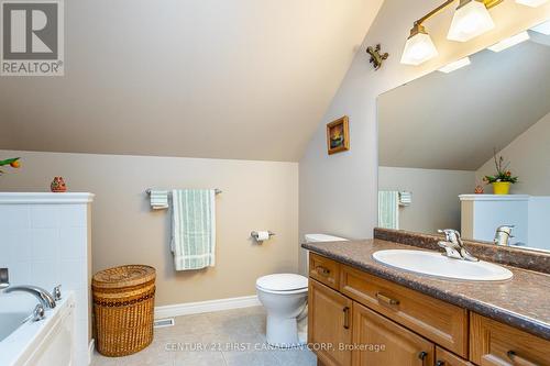 71818 Sunview Avenue, Bluewater (St. Joseph), ON - Indoor Photo Showing Bathroom