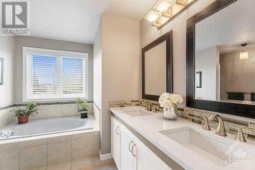 1889 Des Epinettes Avenue, Ottawa, ON - Indoor Photo Showing Bathroom