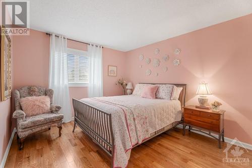 1889 Des Epinettes Avenue, Ottawa, ON - Indoor Photo Showing Bedroom