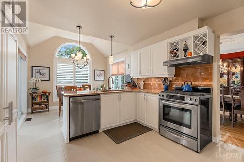 1889 Des Epinettes Avenue, Ottawa, ON - Indoor Photo Showing Kitchen