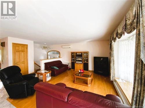 7 Clavette Street, Saint-Jacques, NB - Indoor Photo Showing Living Room