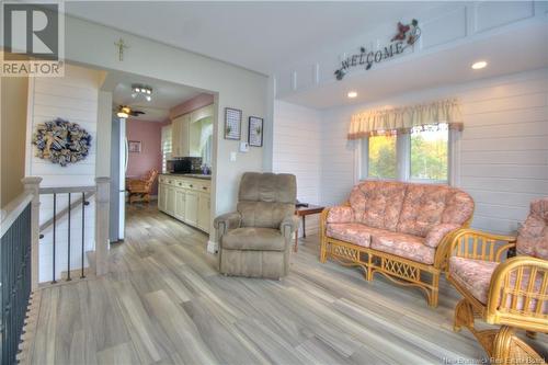 9833 Route 134, Aldouane, NB - Indoor Photo Showing Living Room