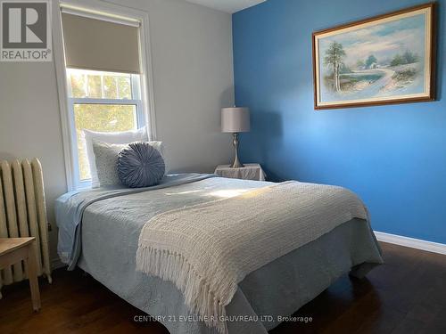 235 Broadwood Avenue, Temiskaming Shores, ON - Indoor Photo Showing Bedroom