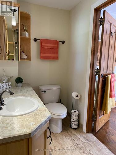 235 Broadwood Avenue, Temiskaming Shores, ON - Indoor Photo Showing Bathroom