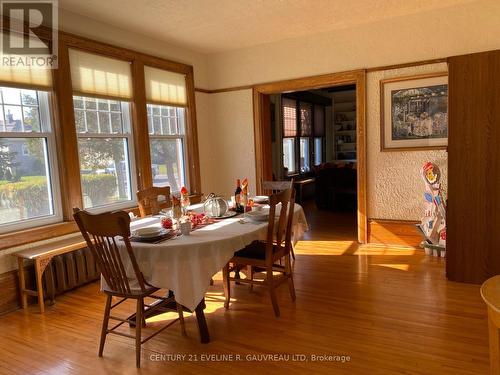 235 Broadwood Avenue, Temiskaming Shores, ON - Indoor Photo Showing Dining Room