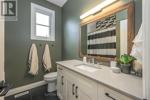 1062 Trailsway Avenue, London, ON - Indoor Photo Showing Bathroom