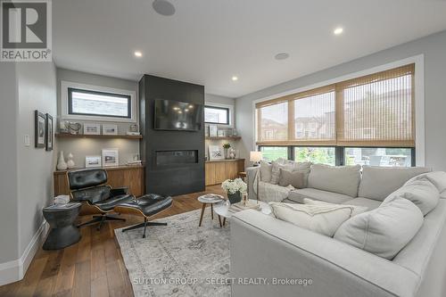 1062 Trailsway Avenue, London, ON - Indoor Photo Showing Living Room