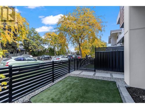 747 Fuller Avenue Unit# 2, Kelowna, BC - Outdoor