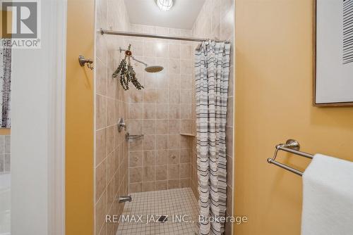 39 Illingworth Lane, Ajax (Central West), ON - Indoor Photo Showing Bathroom