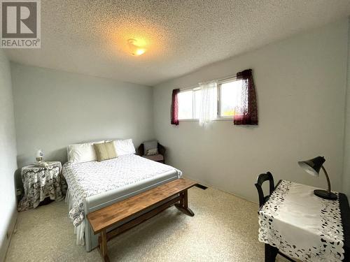 419 Third  Street, Nelson, BC - Indoor Photo Showing Bedroom