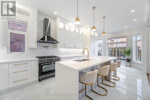 15195 Danby Road, Halton Hills, ON - Indoor Photo Showing Kitchen With Upgraded Kitchen