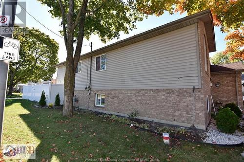 1498 Mark, Windsor, ON - Outdoor