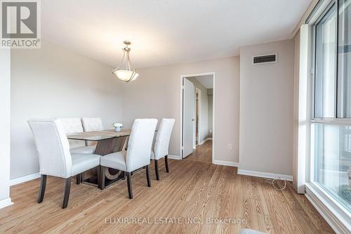 409 - 1320 Mississauga Valley Boulevard, Mississauga, ON - Indoor Photo Showing Dining Room