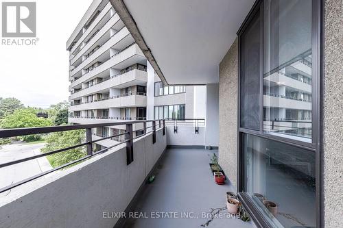 409 - 1320 Mississauga Valley Boulevard, Mississauga, ON - Outdoor With Balcony