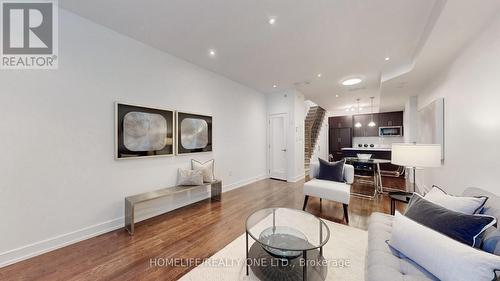 Th46 - 220 Brandon Avenue, Toronto, ON - Indoor Photo Showing Living Room