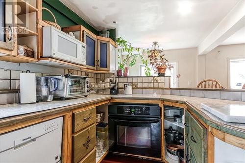 194 Labelle Road, Markstay-Warren, ON - Indoor Photo Showing Kitchen