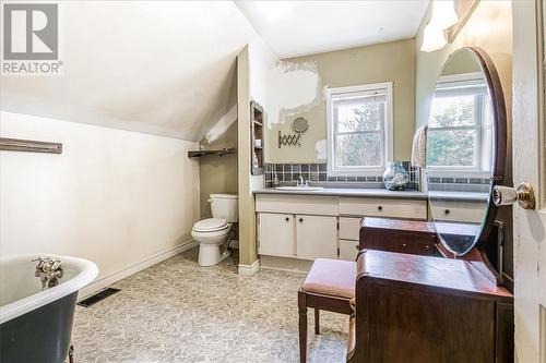 194 Labelle Road, Markstay-Warren, ON - Indoor Photo Showing Bathroom