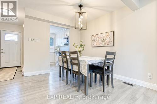 16 - 125 Livingston Avenue, Grimsby, ON - Indoor Photo Showing Dining Room