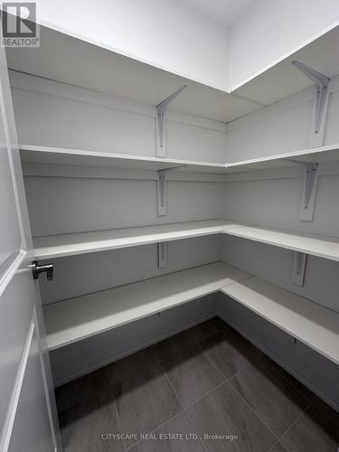 12 Whelan Court, Thorold, ON - Indoor With Storage