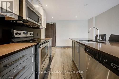 C322 - 330 Phillip Street, Waterloo, ON - Indoor Photo Showing Kitchen With Upgraded Kitchen