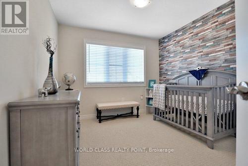 38 - 7 Lakelawn Road, Grimsby, ON - Indoor Photo Showing Bedroom