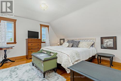 5447 Highway 20, West Lincoln, ON - Indoor Photo Showing Bedroom